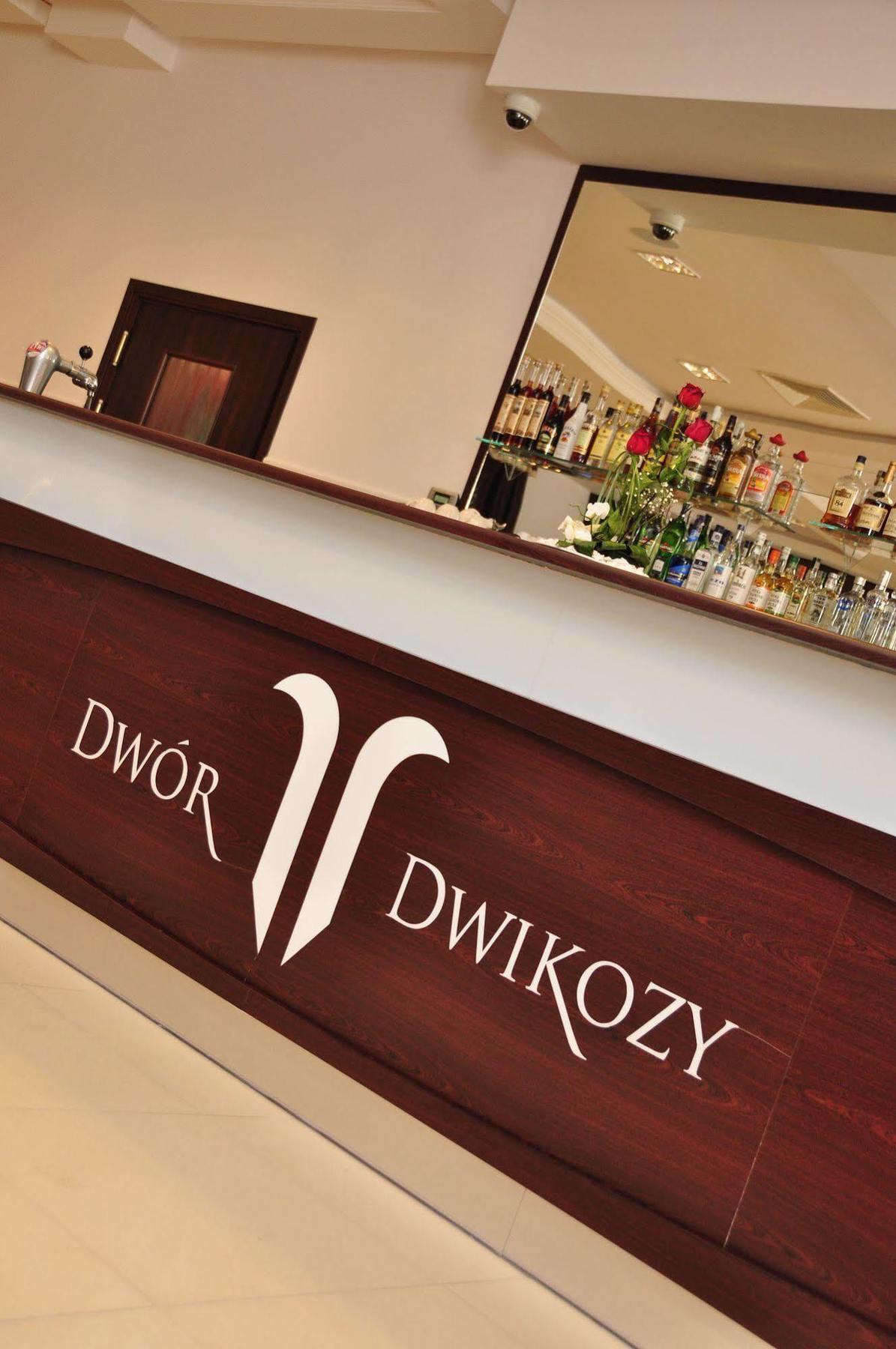 Dwor Dwikozy Hotel Exterior foto
